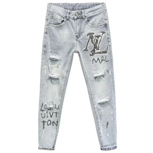 Pantalones vaqueros casuales de mezclilla fina para <span class=keywords><strong>hombre</strong></span>, de cintura alta, con agujeros rotos y bordados, estilo clásico <span class=keywords><strong>vaquero</strong></span>, para <span class=keywords><strong>hombre</strong></span> joven, tipo jogger, de tiro medio. - Product Image 2