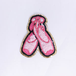 Keymay livraison rapide bricolage broderie personnalisé Chenille Patch autocollant auto-adhésif paillettes université Chenille Ballet pantoufles Patch - Product Image 1