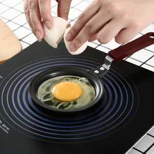 Mini sartén antiadherente de huevos en forma de corazón Diseño clásico para la preparación de pasteles de desayuno y tortillas - Product Image 5