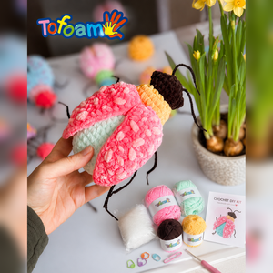 Muñeco de Broma de Ganchillo de Cucaracha Divertida, Juguete de Broma para Adultos, Regalo de Broma de Gran Venta - Product Image 2