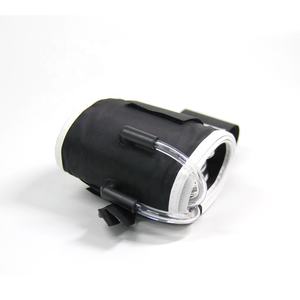 Tourniquet médical à usage unique réglable pour des prélèvements sanguins sécurisés dans les contextes de soins de santé - Product Image 1