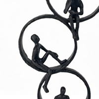 Ornement en fonte moderne et minimaliste à trois cercles, motif Penseur, sculpture abstraite en métal en forme de boucle, décoration de bureau, artisanat, cadeau