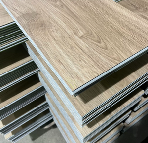 Revêtement de sol LVT 3mm 4mm 5mm facile à réparer, entretien simple, planches de vinyle LVP durables, couche d'usure 0,3mm, carrelage vinyle de luxe, écologique - Product Image 5