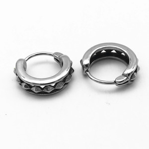 Pendientes geométricos de acero y titanio de Yunnique, joyería de moda unisex para pendientes - Product Image 3