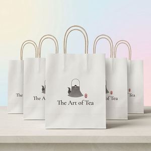 ถุงกระดาษคราฟท์สีน้ำตาลขาวสำหรับใส่ของตกแต่งเสื้อเชิ้ต  รีไซเคิลได้ เป็นมิตรกับสิ่งแวดล้อม พร้อมโลโก้แบบกำหนดเอง - Product Image 1