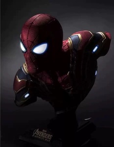 Statue de buste de <span class=keywords><strong>Spider</strong></span>-<span class=keywords><strong>Man</strong></span> en fibre de verre, taille réelle, personnalisée, personnage <span class=keywords><strong>Marvel</strong></span> <span class=keywords><strong>Avengers</strong></span>, sculpture en résine <span class=keywords><strong>Spider</strong></span>-<span class=keywords><strong>Man</strong></span> pour la décoration - Product Image 1