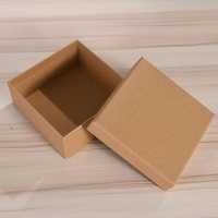 Boîte cadeau carrée de fabricant en gros, style tiroir, avec couvercle ciel-terre et design à motif ceinture, doublure en éponge