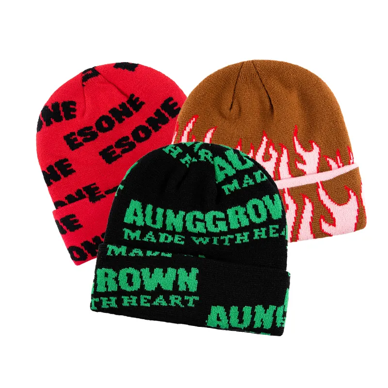 Venta al por mayor de fábrica jacquard streetwear etiqueta cuff Beanie Cap logotipo personalizado, personalizado para hombre invierno cable tejer sombreros mujeres