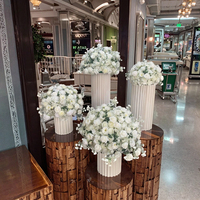 Offre Spéciale – Centre de Table Artisanal en Soie, Rose Blanche Réaliste de 60 cm, Plante Verte Artificielle Longue Durée pour Mariage et Saint-Valentin