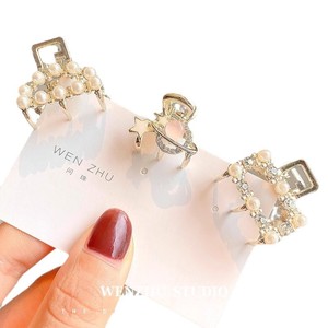 Pinza de Pelo de Perlas al por Mayor <span class=keywords><strong>para</strong></span> Mujer, Pequeña y Exquisita, Estilo Coreano, con Muesca Lateral, Accesorio <span class=keywords><strong>para</strong></span> el Cabello - Product Image 4