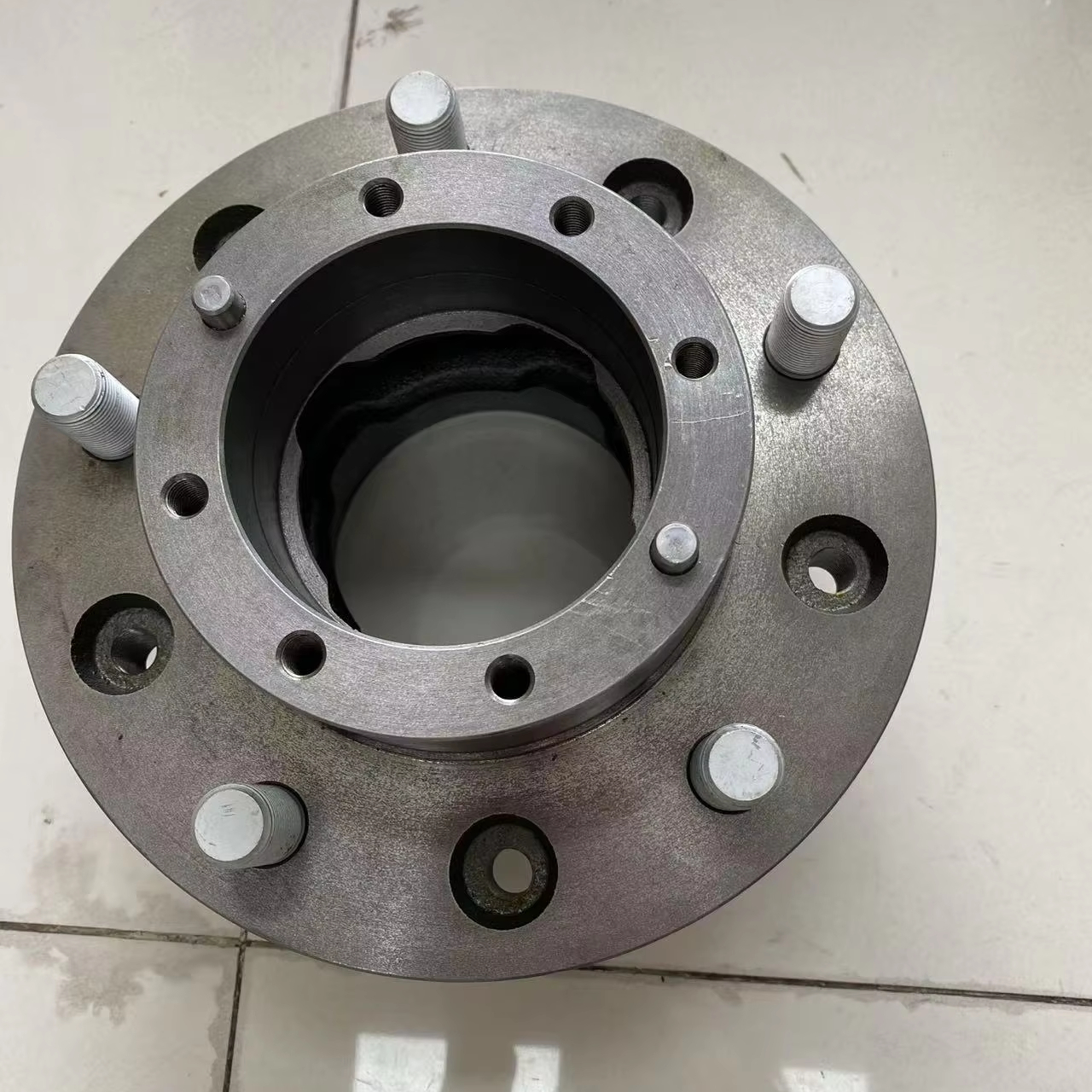 rear wheel hub toyota coaster bus