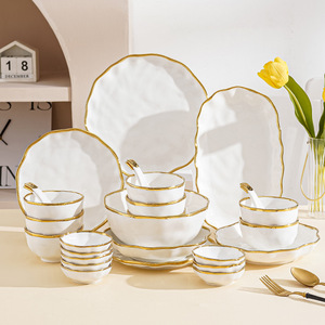 Service de <span class=keywords><strong>vaisselle</strong></span> en porcelaine de style européen, luxe léger, nordique, motif incrusté d'or, écologique, personnalisable, <span class=keywords><strong>vaisselle</strong></span> de mariage/<span class=keywords><strong>anniversaire</strong></span> - Product Image 1