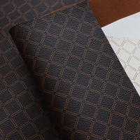 Cuir synthétique gaufré à motif diamant pour vêtements et sacs à main