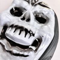 Vente en gros de Masque d'Halloween en plastique blanc pour événements promotionnels et maquillage de balle