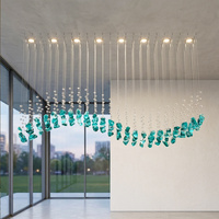 Lustre en verre LED en forme de goutte de pluie pour hall d'hôtel, salon, éclairage en verre sur mesure