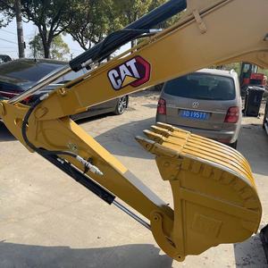 Mini-excavatrice compacte sur chenilles CAT 305.5E2 d'occasion, modèle 2023, pour travaux de construction et agricoles - Product Image 2