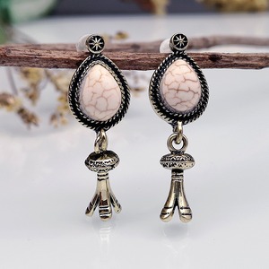 Orecchini pendenti a forma di campana per donna, stile floreale vintage, accessori per l'uso quotidiano - Product Image 3
