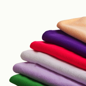 Serviette pour cheveux 70x140 cm, épaisse, sans peluches, pour instituts de beauté et salons de coiffure, en microfibre, avec option d'impression de logo - Product Image 4
