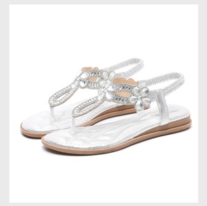 Sandalias de <span class=keywords><strong>Mujer</strong></span> Estilo Bohemio con Flores y Pedrería, Verano 2026, Ligeras y Duraderas, Parte Superior de PU, Tacón de Cuña, Cierre con Banda Elástica, TPR - Product Image 2