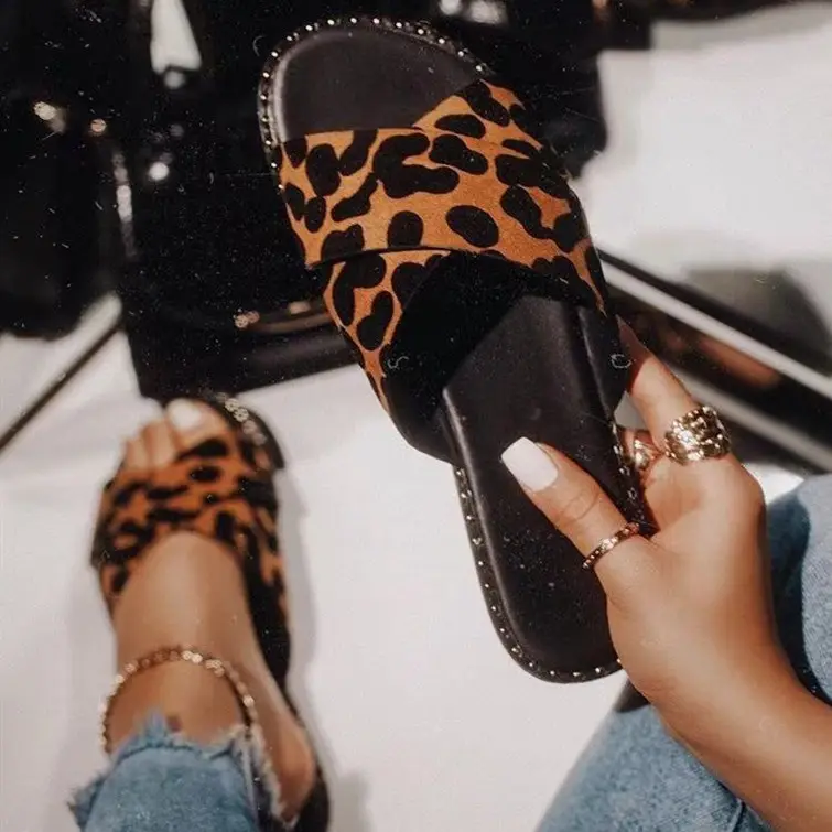 Fashion Trendy Leopard Print Flat Heel Slippers Women 2022 Hot Sale Sandals For Women And Lady