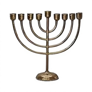Ménorah juive de style vintage à 9 branches, chandelier de Hanouka, décoration religieuse pour la maison, ménorah moderne de luxe - Product Image 1