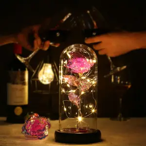 Tira de luces led con base de madera para decoración del Día de San Valentín, cúpula de cristal artificial, flor rosa, batería