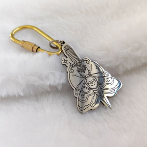 Pendentif de collier gothique en acier inoxydable, tête de mort, chenille de lune - Bijoux effrayants, cadeaux païens et sorcières, charme gothique - Product Image 4