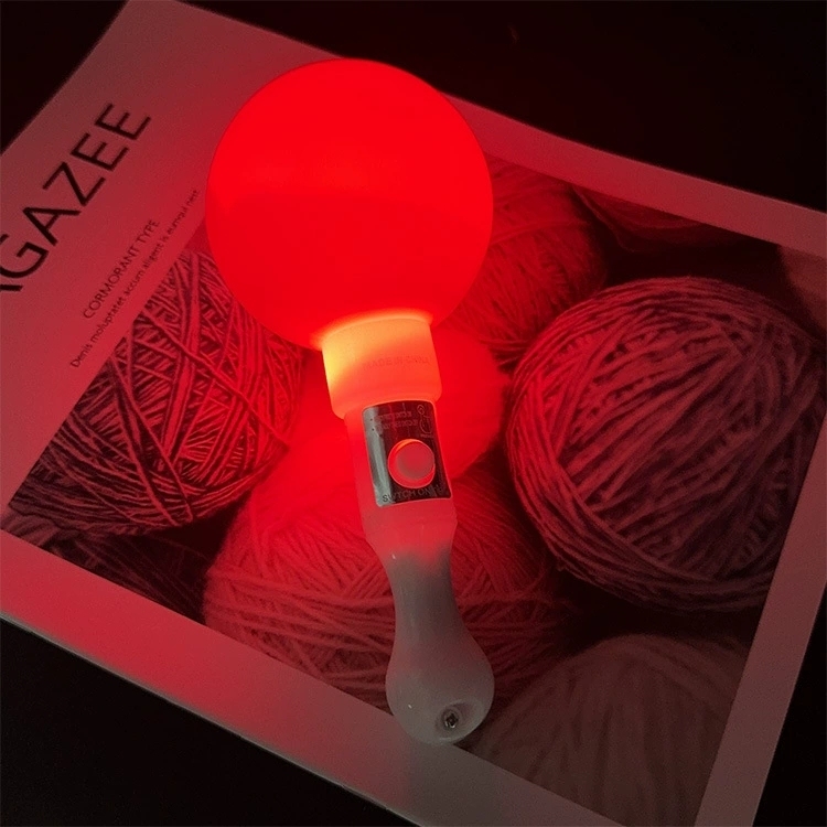 สีแดง