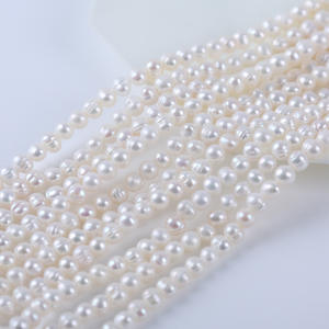Wholesale Natural Freshwater Short Strips 18cm3-4mm Two Sided Glossy White DIY Jewelry Accessories <b>Loose</b> <b>Pearls</b> - Product Image 4
