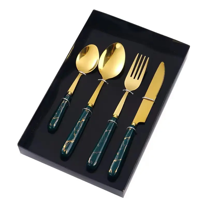 Luxury Gold Plated 4pcs Cutlery Set Stainless Steel Sanding Polish Gold Silver Flatware Set Spoon Fork Knife Teaspoon Gift Box