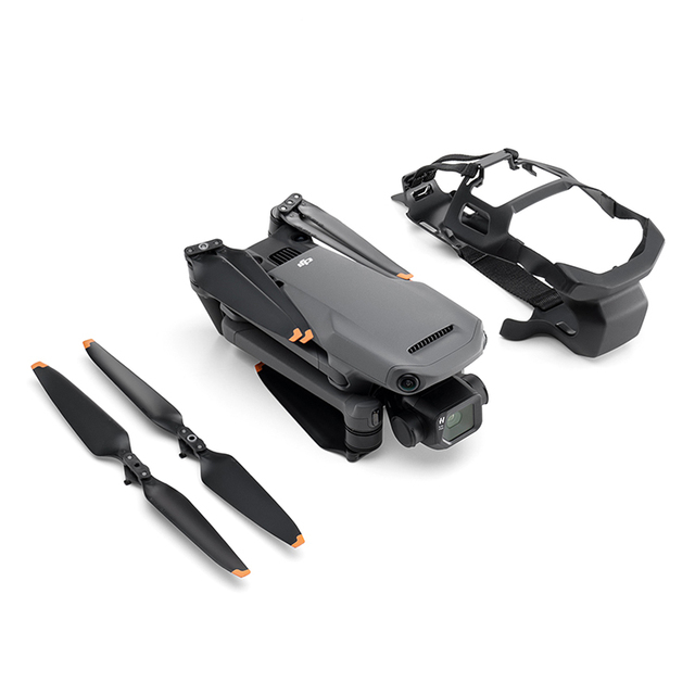 New DJI Mavic 3 Classic (Drone Only) Hasselblad Camera 5.1K/50fps 28x Zoom 20 Minutes Flight Time 10km Max Transmission