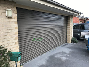 Nouvelle porte de <span class=keywords><strong>garage</strong></span> manuelle en acier à enroulement 2026, <span class=keywords><strong>volet</strong></span> <span class=keywords><strong>roulant</strong></span> métallique <span class=keywords><strong>pour</strong></span> extérieur, prix usine <span class=keywords><strong>pour</strong></span> entrepôt - Product Image 3