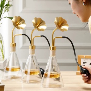 Dispensador de Perfume de Lujo con Soporte, Botella de Aceite Esencial Vacía de Vidrio Transparente, Dispositivo de Aromatización para Café, Salón de Belleza, Latón, Té - Product Image 1