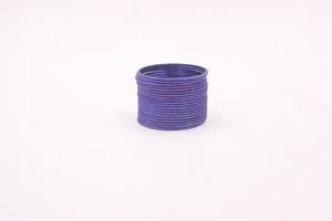 กำไลข้อมืออะลูมิเนียมลายสีสันสดใส ขนาด 94 98 เกจ แฟชั่นแบบดั้งเดิม หลากสี - Product Image 2