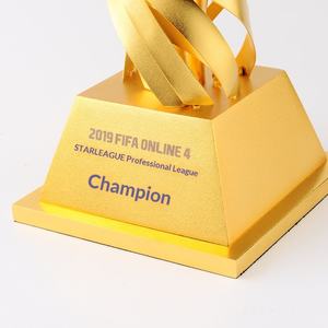 Trofeo de Fútbol de Metal Fundido a Presión, Fabricación Personalizada, Trofeo <span class=keywords><strong>FIFA</strong></span> de Aleación de Plomo y Estaño, Patrón Geométrico, Electrochapado - Product Image 5
