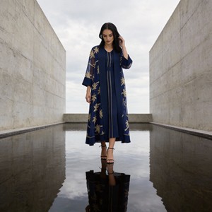 ชุดอาบายะผ้าโพลีเอสเตอร์ปักลายหรูหราสำหรับสตรีมุสลิม ชุดเดรสออกงานสั่งตัดได้ ดีไซน์สง่างาม ขายส่ง - Product Image 4