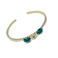 Bracelet ajustable torsadé minimaliste créatif en malachite plaqué or 18 carats avec fleur pierre de naissance pour femme