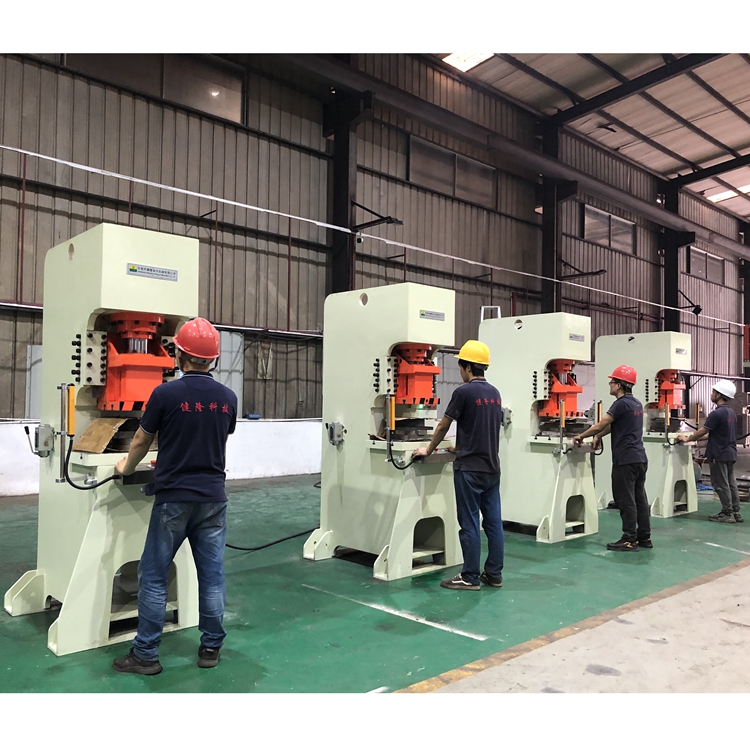 100 ton automatic press