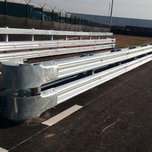 Materiales de construcción de carreteras Guard Rail Roadside <span class=keywords><strong>Guardrail</strong></span> Beam para la venta Barrera de choque en precio barato - Product Image 4