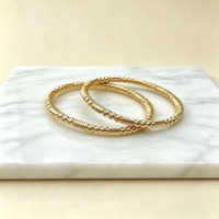 Bracelet en acier inoxydable plaqué or 18 carats avec perles torsadées en jade, style rétro, tendance unisexe, luxe léger, style minimaliste sophistiqué