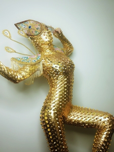 XINRONG Disfraz de Guerrero Alienígena Dorado para Mujer, Mono Sexy para Actuaciones en <span class=keywords><strong>Discotecas</strong></span>, Conjuntos con Pedrería para Baile de Salón - Product Image 4