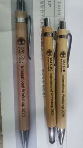 Ensemble de stylos en bois de bambou avec crochet métallique, stylos à bille à tête tactile, logo imprimé en sérigraphie pour cadeaux de bienvenue, publicité - Product Image 5