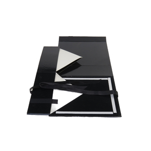 Boîte à cartes de visite en papier noir personnalisée avec fermeture magnétique, emballage de luxe pour cartes de crédit - Product Image 5