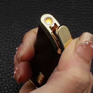 Briquet à gaz butane en métal coupe-vent avec logo personnalisé, accessoire pour cigarettes, <span class=keywords><strong>mini</strong></span> briquet pour cadeau de la Saint-Valentin - Product Image 4