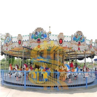 Manège de luxe intérieur/extérieur en forme de cheval avec structure en fibre de verre et métal, éclairage LED pour centres commerciaux et parcs d'attractions