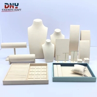 Ensembles de présentoirs à bijoux en microfibre blanc crème pour bijoux, buste personnalisé pour collier, support de présentation pour anneaux, boucles d'oreilles, collier, luxe
