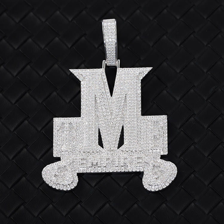Pendentif G