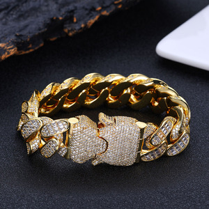 กำไลข้อมือคิวบาแบบหนาสำหรับผู้ชาย ตัวเรือนทองเหลือง ประดับเพชร CZ 6 แถว สไตล์ฮิปฮอป - Product Image 1