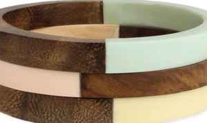 Bracelets en résine et en bois de designer, fabriqués à partir de bois naturel et de résine pour un style élégant, minimaliste et ethnique - Product Image 4