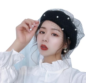 Boina francesa con velo de malla y perlas de fieltro de lana 100% para <span class=keywords><strong>mujer</strong></span>, gorro cálido de Color sólido, sombrero de artista para pintor, disfraces de fantasía, 10 colores - Product Image 2